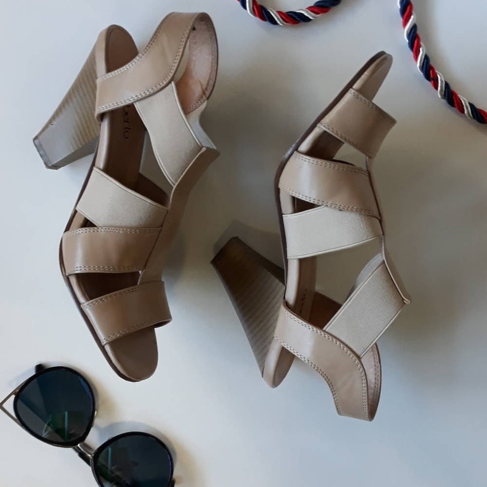 Alberto Nude Chunky Heels